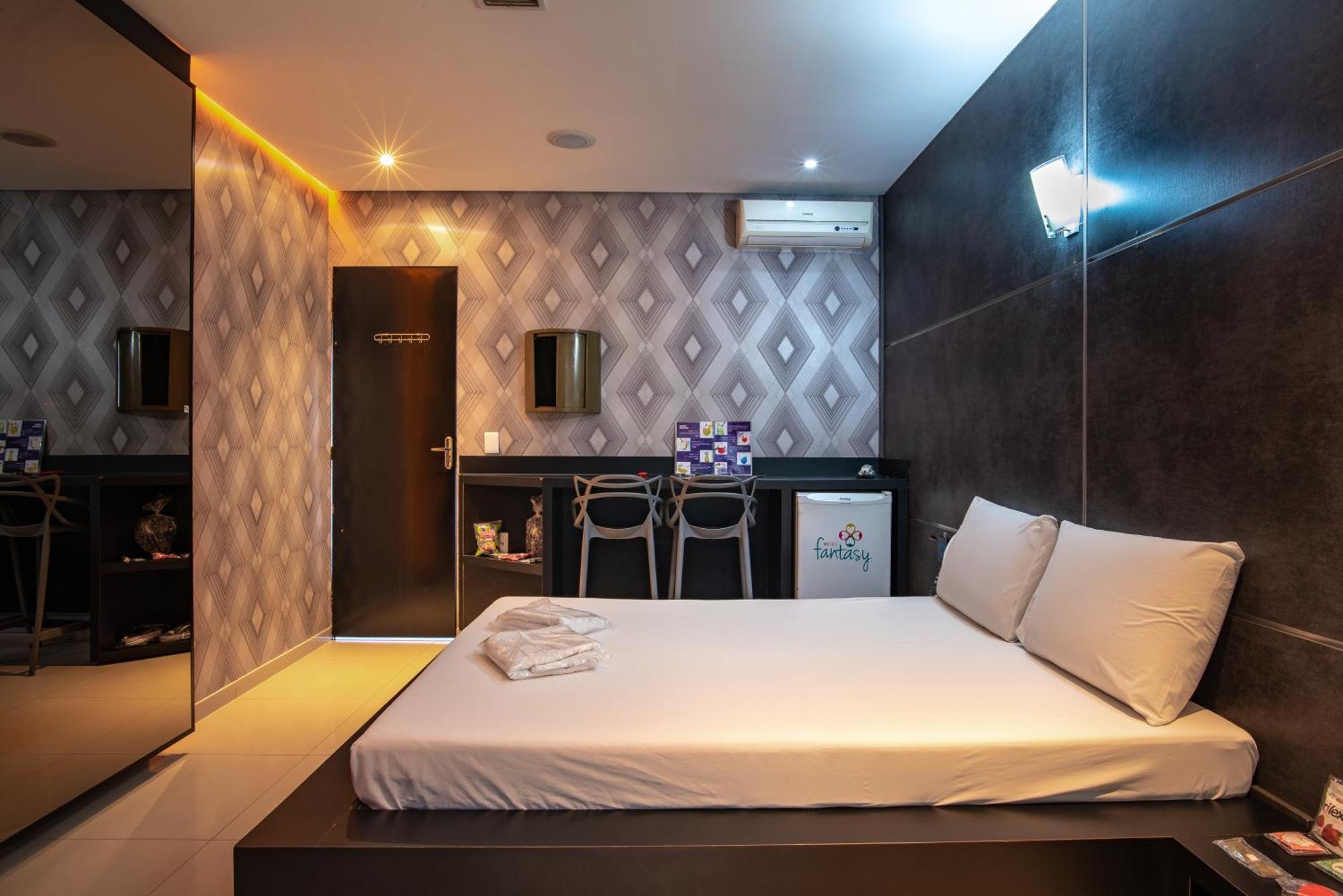 Motel Fantasy 3 (Adults Only) Белу-Оризонті Екстер'єр фото