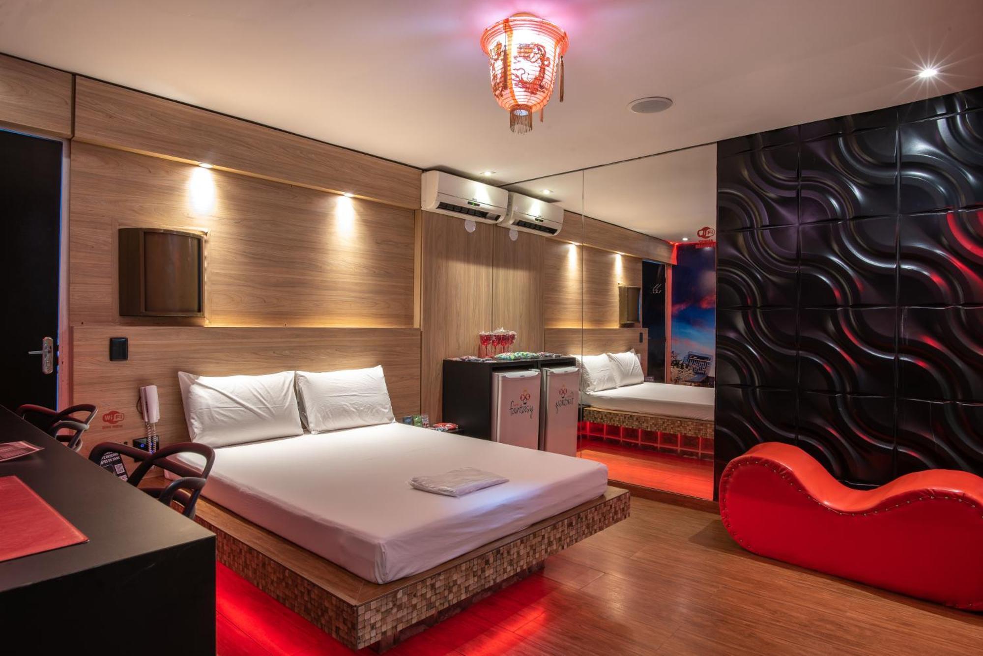 Motel Fantasy 3 (Adults Only) Белу-Оризонті Екстер'єр фото