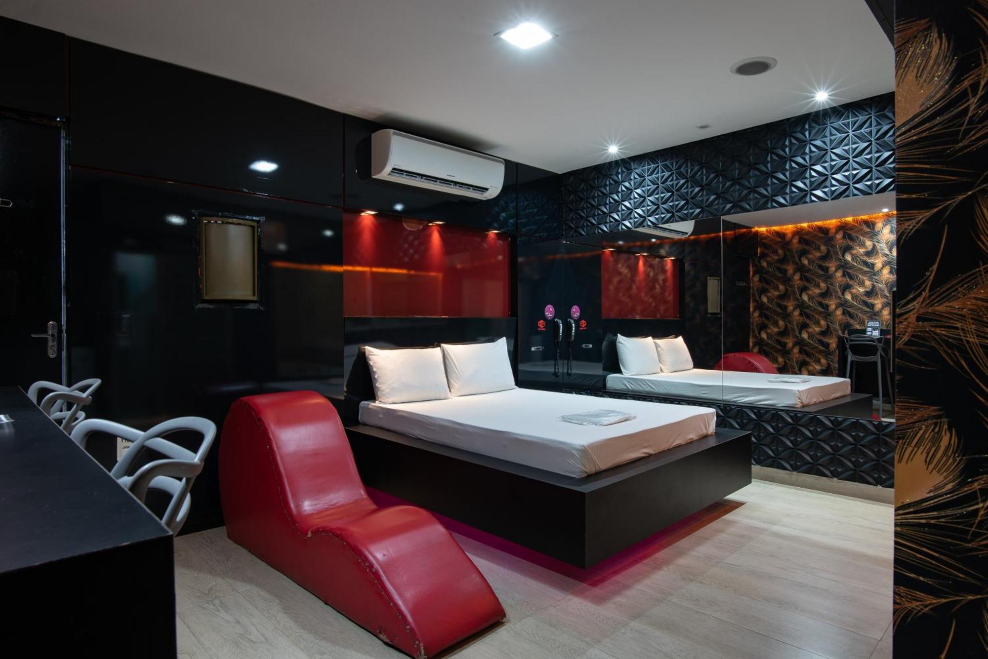 Motel Fantasy 3 (Adults Only) Белу-Оризонті Екстер'єр фото