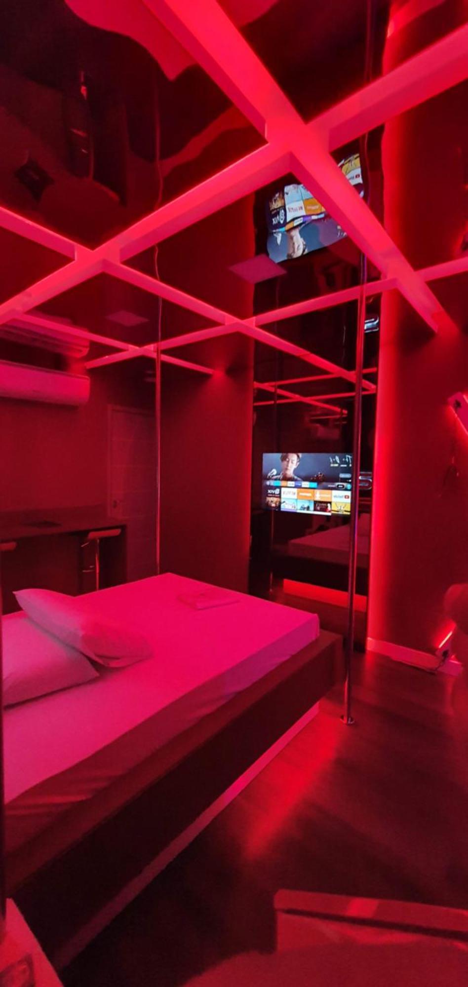Motel Fantasy 3 (Adults Only) Белу-Оризонті Екстер'єр фото